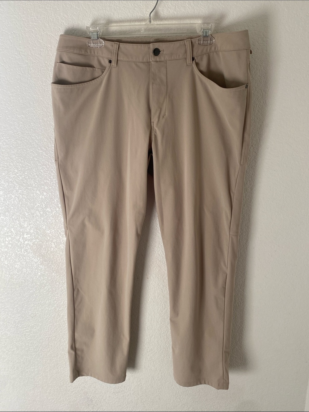 lululemon athletica Men's Khaki Stretch Chinos Size 35